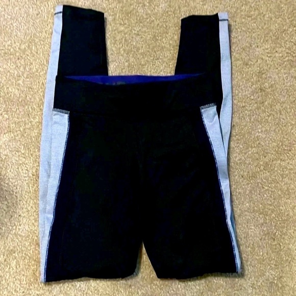 🆕 Under Armor Compression Workout Pants - Picture 8 of 12